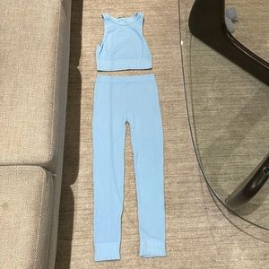 Ribbed leggings and halter crop